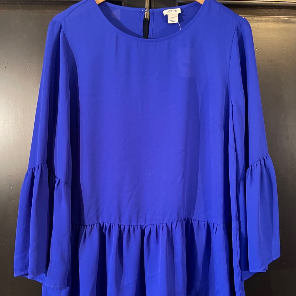 Ladies JCrew Medium Ruffled Swing  Blouse.
